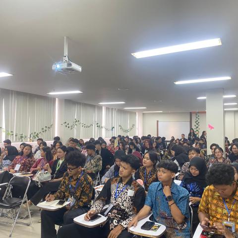 Perpustakaan Probosutedjo Sukses Sambut Mahasiswa Baru Melalui Presentasi Pengenalan di 6 Fakultas UMBY